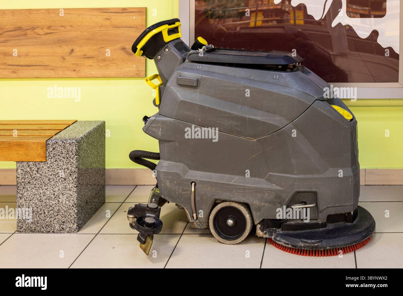 Mall Cleaner Machine Washing mall hi-res stock photography and images - Alamy
