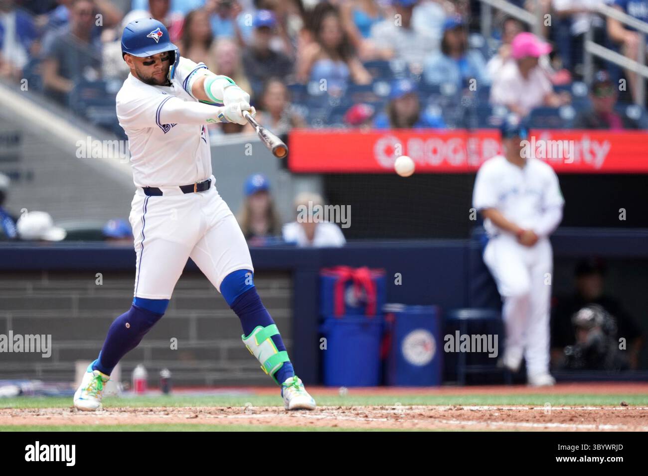 The Managerial Hot Seat: How Keys’ Rise Tests Charles Thomas’ Patience