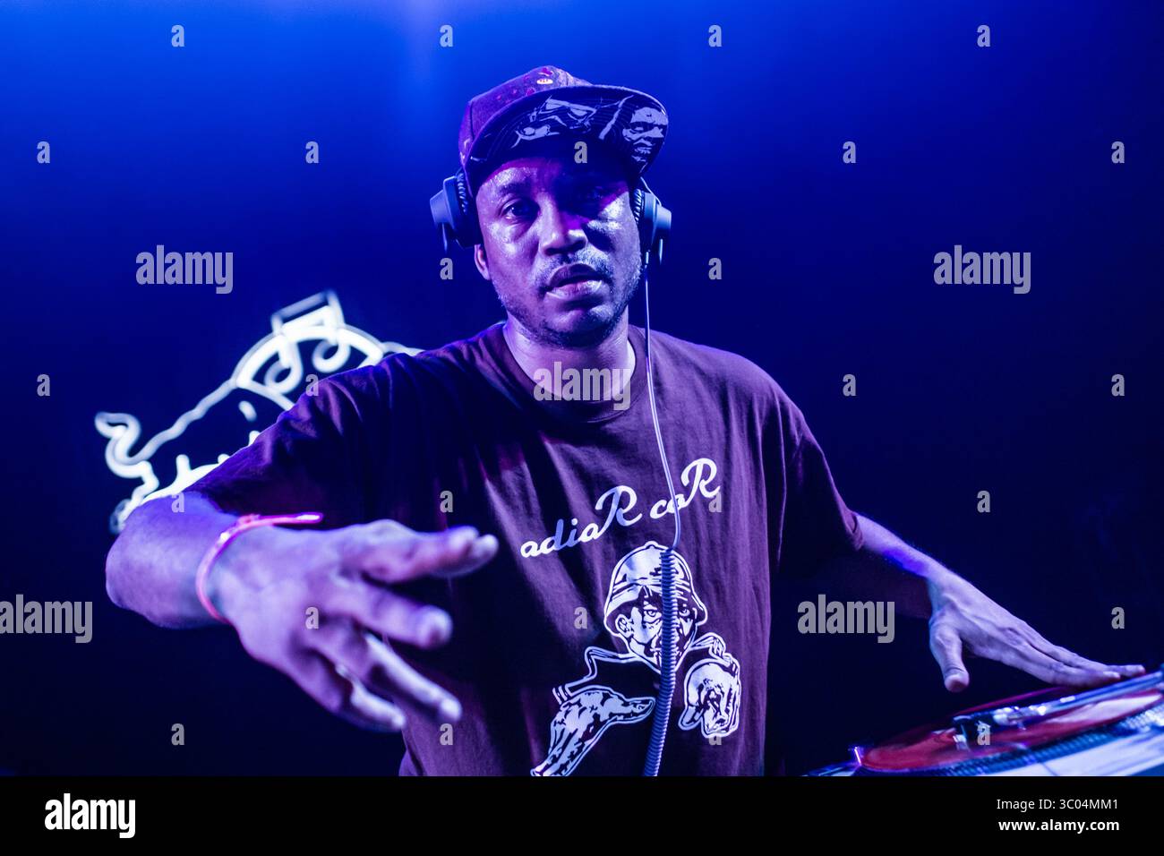 Dj boogie blind hi-res stock photography and images - Alamy