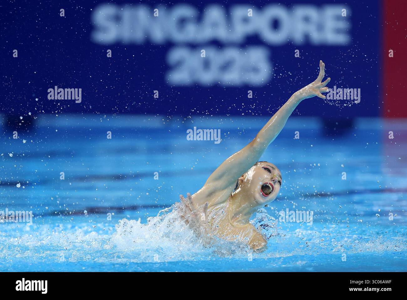 Singapore City, Singapore.19th July 2025. Xu Huiyan of China claims ...