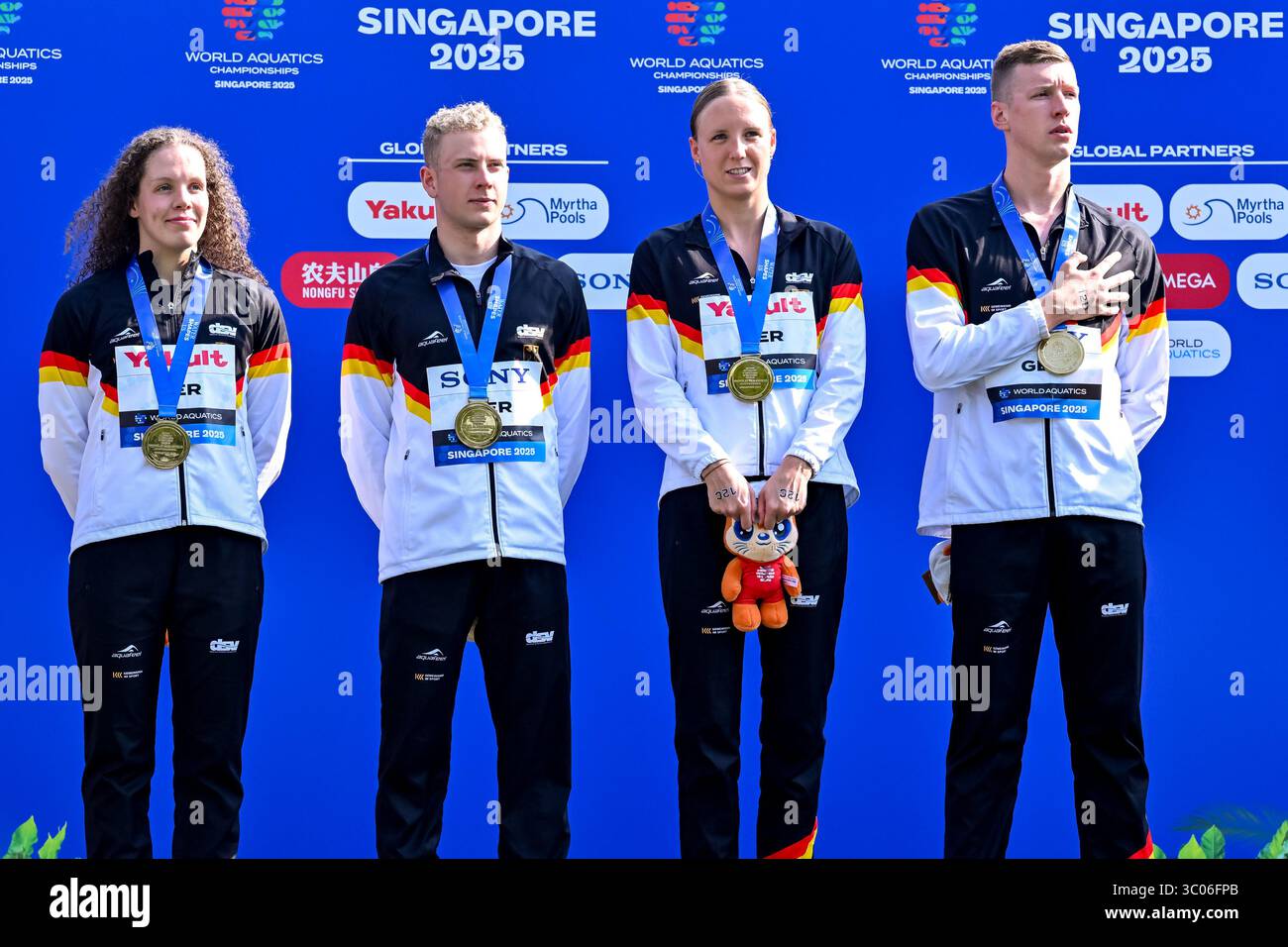 Celine Rieder, Oliver Klemet, Isabel Gose, Florian Wellbrock of Germany ...