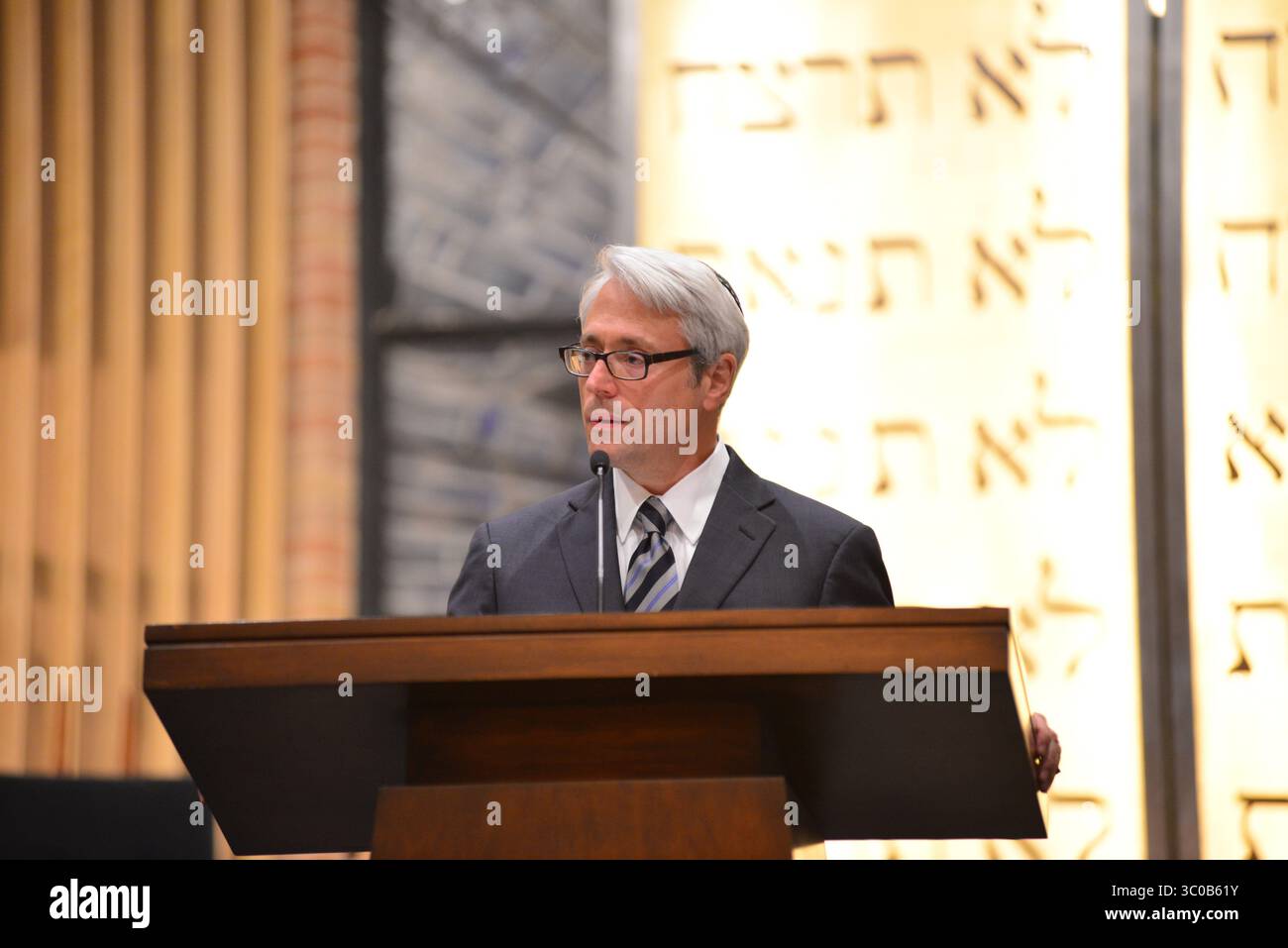 Avi stern hi-res stock photography and images - Alamy
