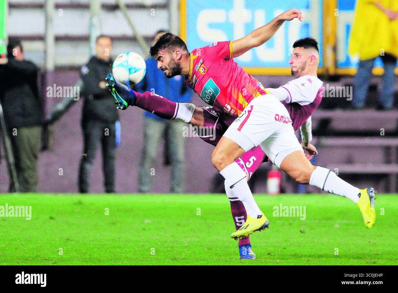 Juego mia hi-res stock photography and images - Alamy
