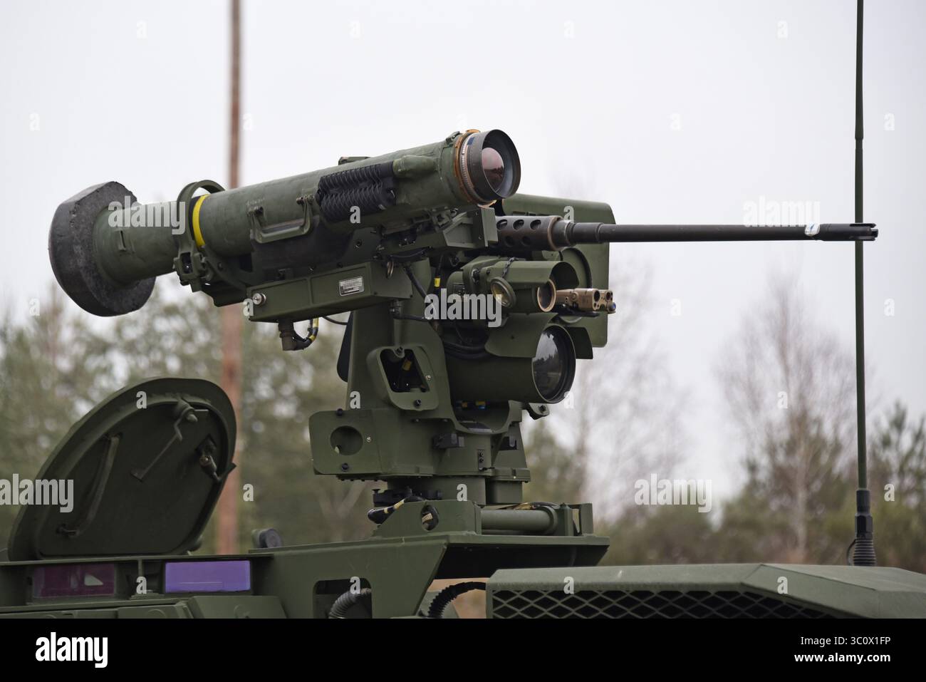 Crows Lp Weapon station mounted hi-res stock photography and images - Alamy