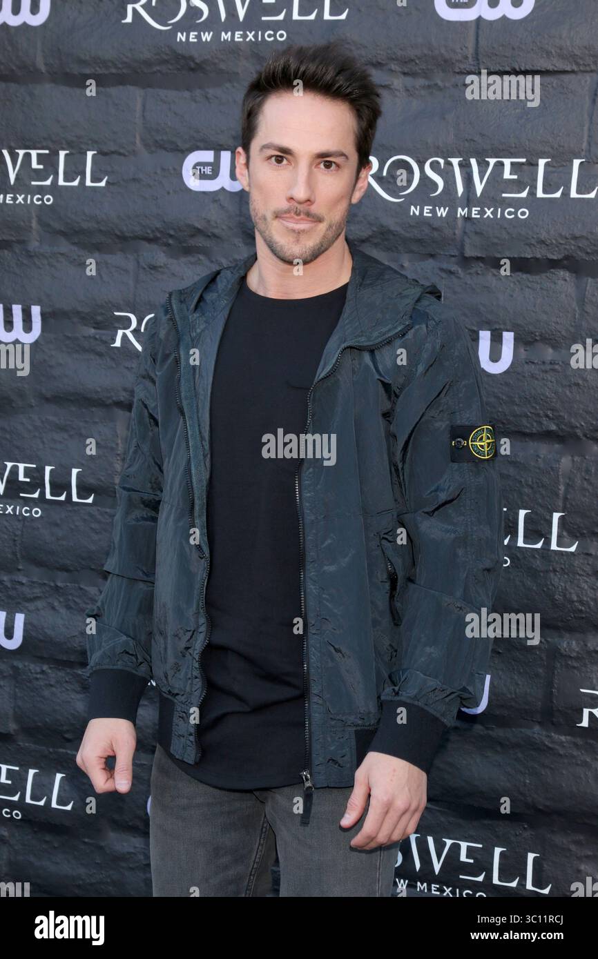 Michael trevino hi-res stock photography and images - Page 2 - Alamy, image size:866x1390