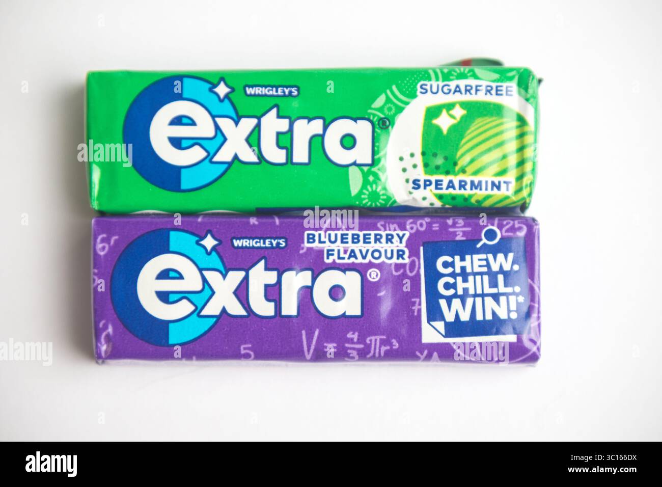 Wrigley's spearmint gum hi-res stock photography and images - Alamy, image size:1300x956