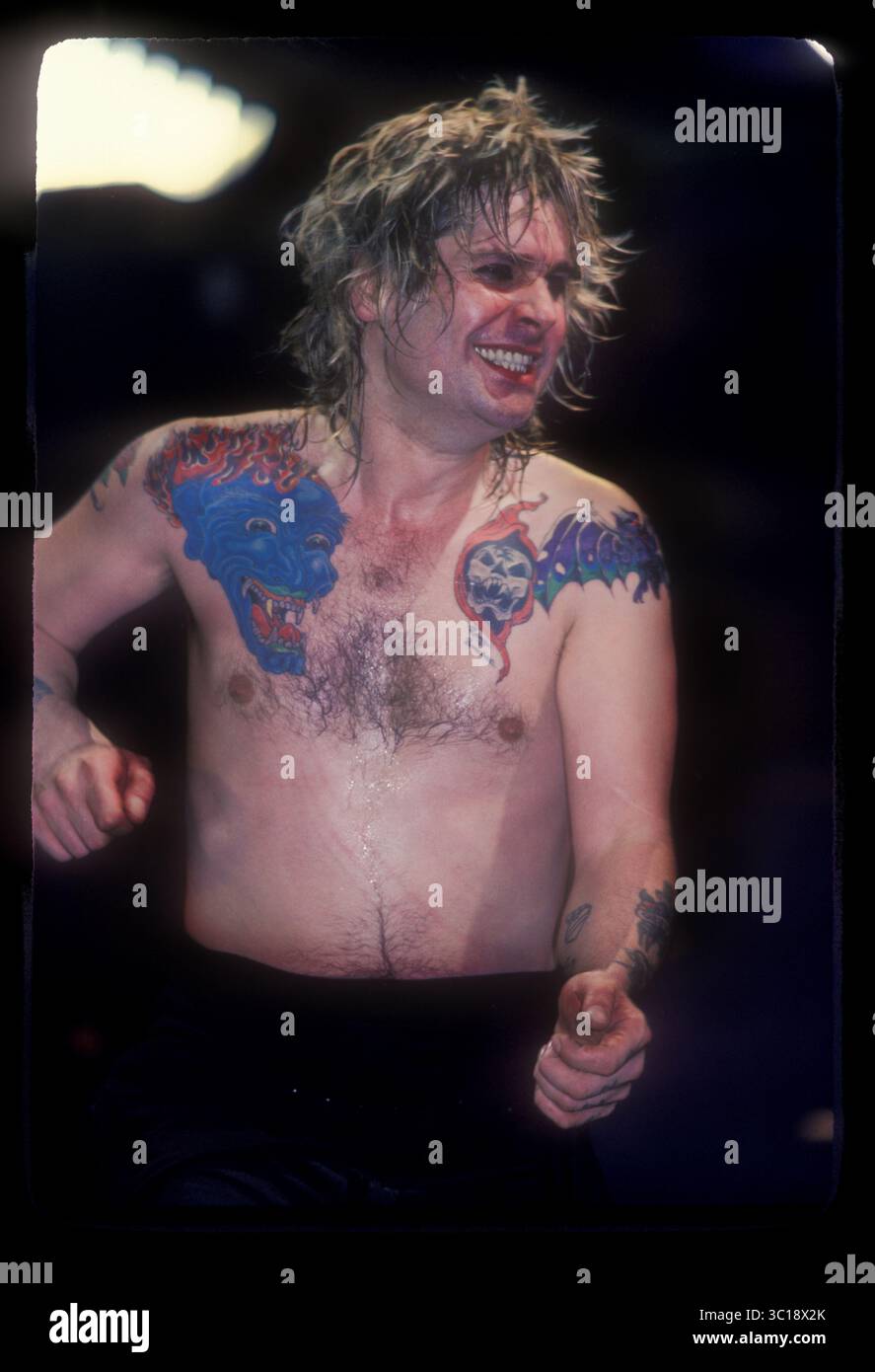ozzy-osbourne-performing-live-