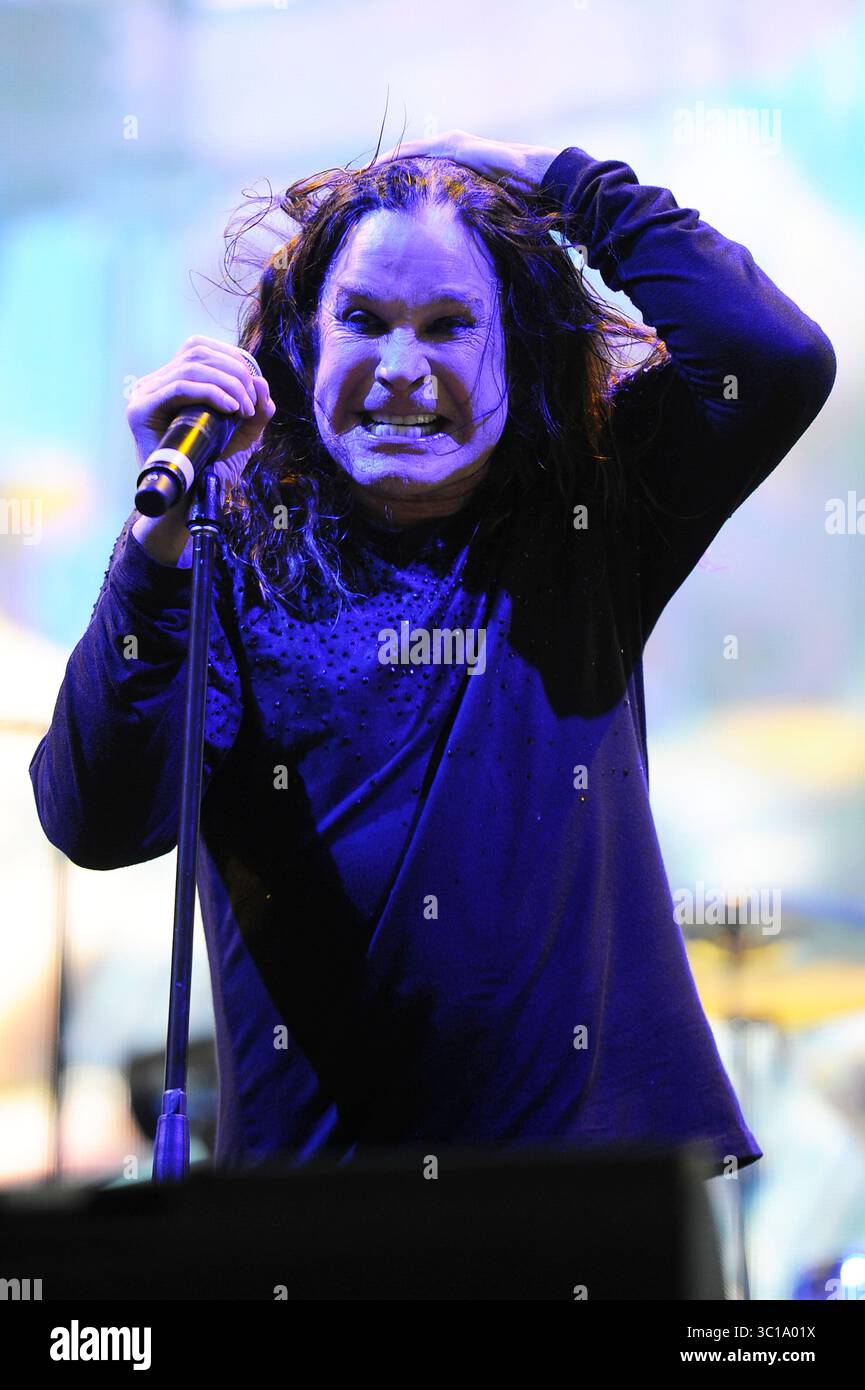 does ozzy osbourne live in uk