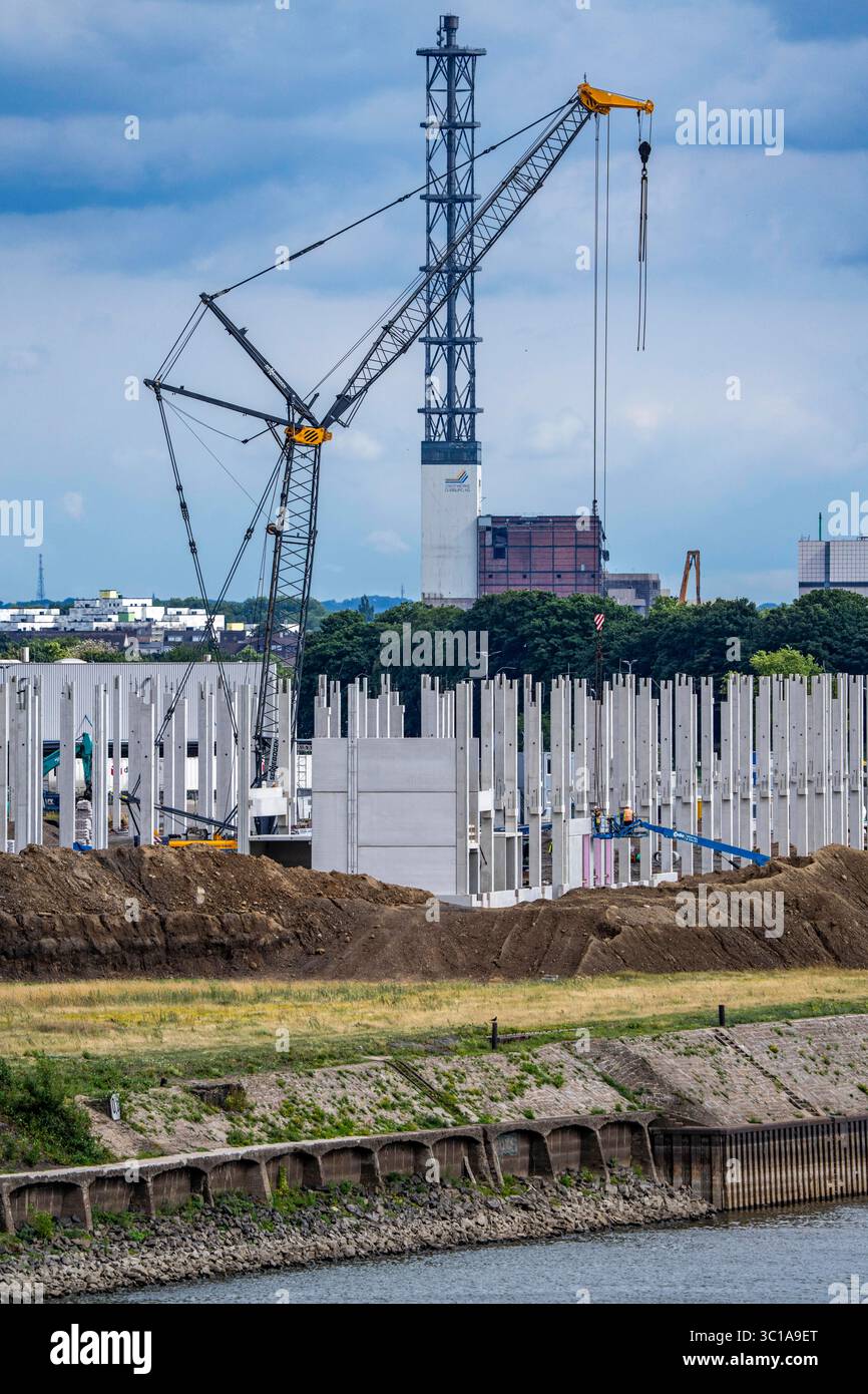 Bau einer neuen Logistikhalle auf der Mercatroinsel, Halle 2, neben ...