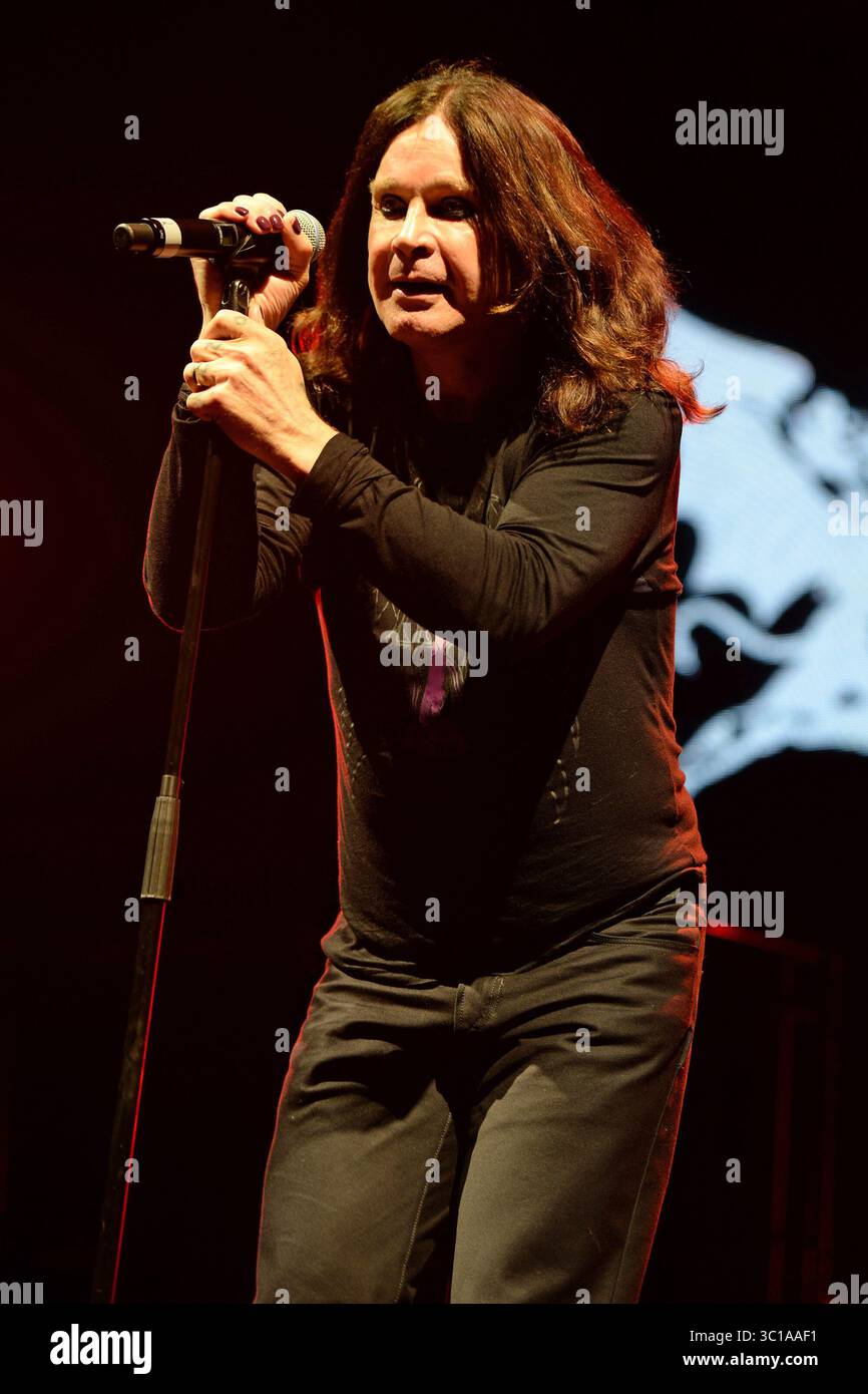 where does ozzy osbourne live
