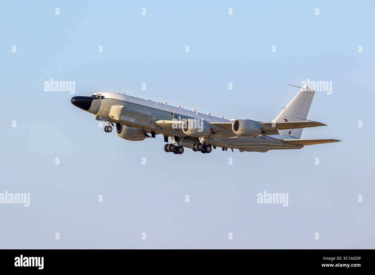 Royal Air Force Boeing RC-135W Rivet Joint military reconnaissance ...