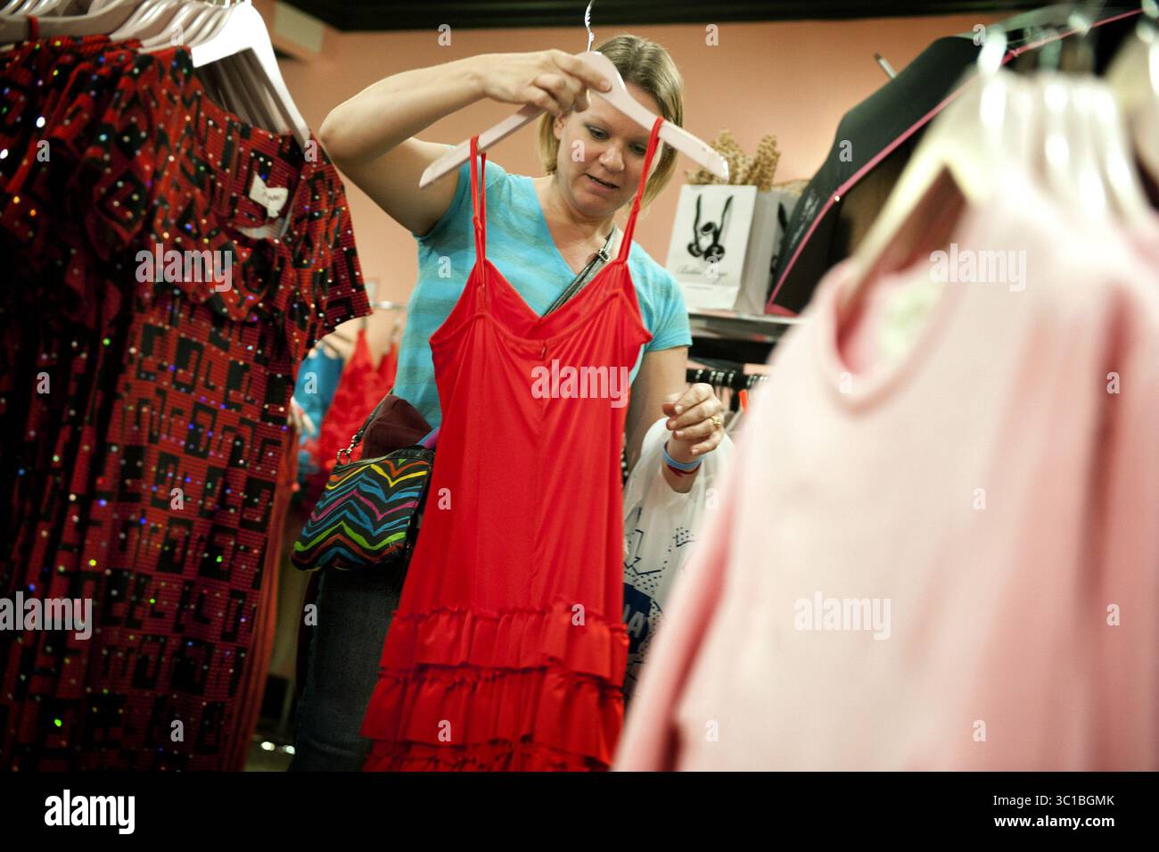 Bettie page clothing hi-res stock photography and images - Alamy