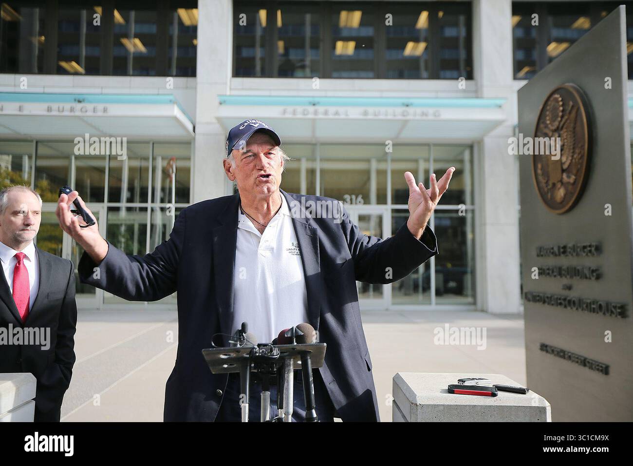 October 20, 2015 - St. Paul, MN, U.S. - Former Governor Jesse Ventura talked to reporters at the Warren E. Burger Federal Building and United States Courthouse after the defamation hearing, Tuesday, October 20, 2015 in St. Paul, MN. (/STAR TRIBUNE) (Credit Image: Elizabeth Flores/Minneapolis Star Tribune/TNS via ZUMA Wire) Stock Photo