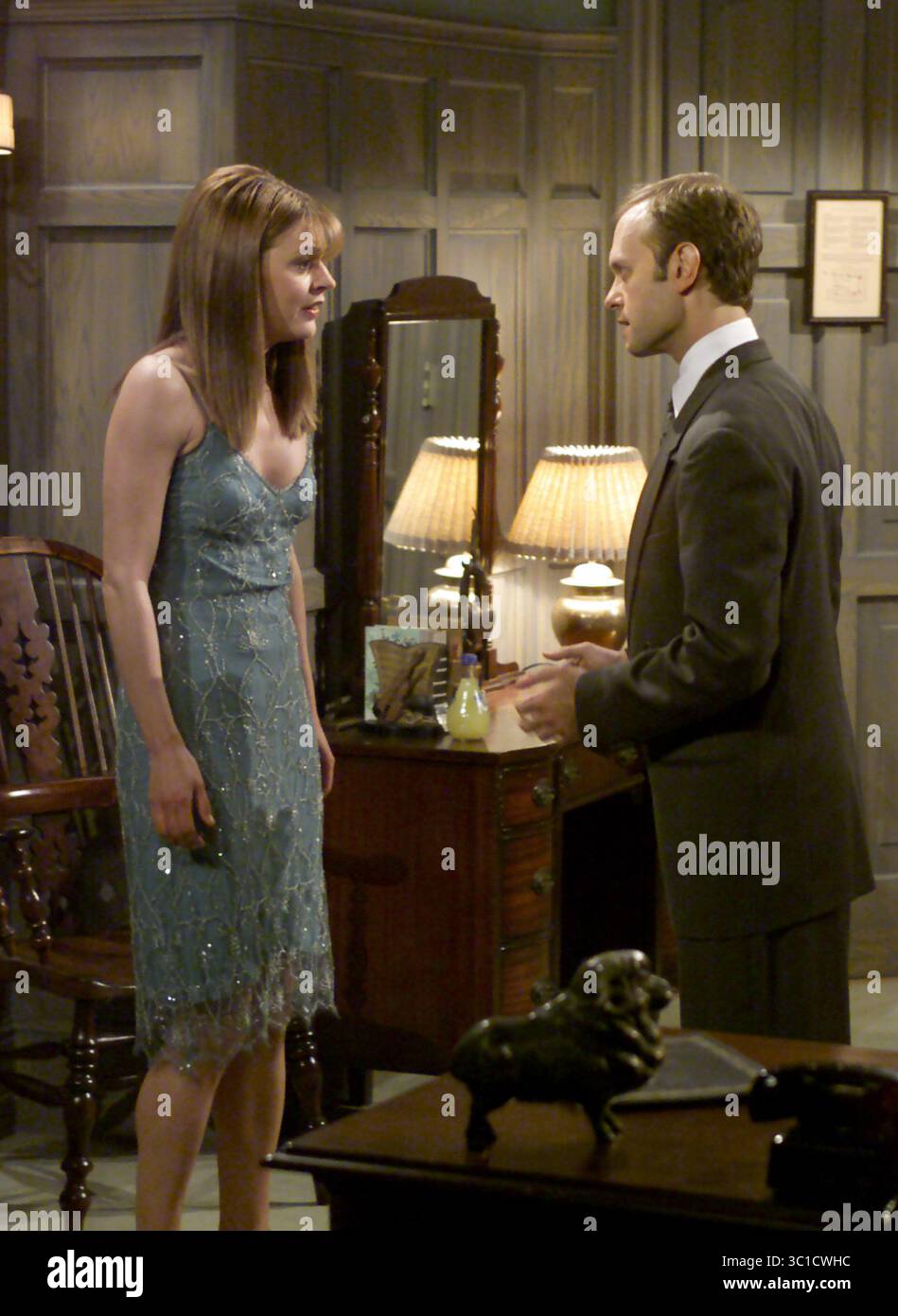 Apr. 10, 2000 - Television show FRASIER -- NBC Series -- ''Something Borrowed, Someone Blue'' -- Pictured: (l-r) Jane Leeves as Daphne Moon and David Hyde Pierce as Niles Crane -- IN THE SEASON FINALE OF ''FRASIER,'' DAPHNE AND NILES HAVE A CONVERSATION THAT COULD CHANGE BOTH THEIR LIVES -- NBC Photo: Paul Drinkwater (Credit Image: Minneapolis Star Tribune/TNS via ZUMA Wire) Stock Photo