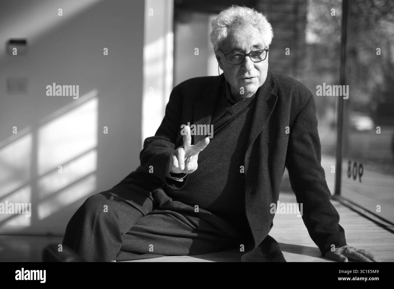 Elliott erwitt Black and White Stock Photos & Images - Alamy