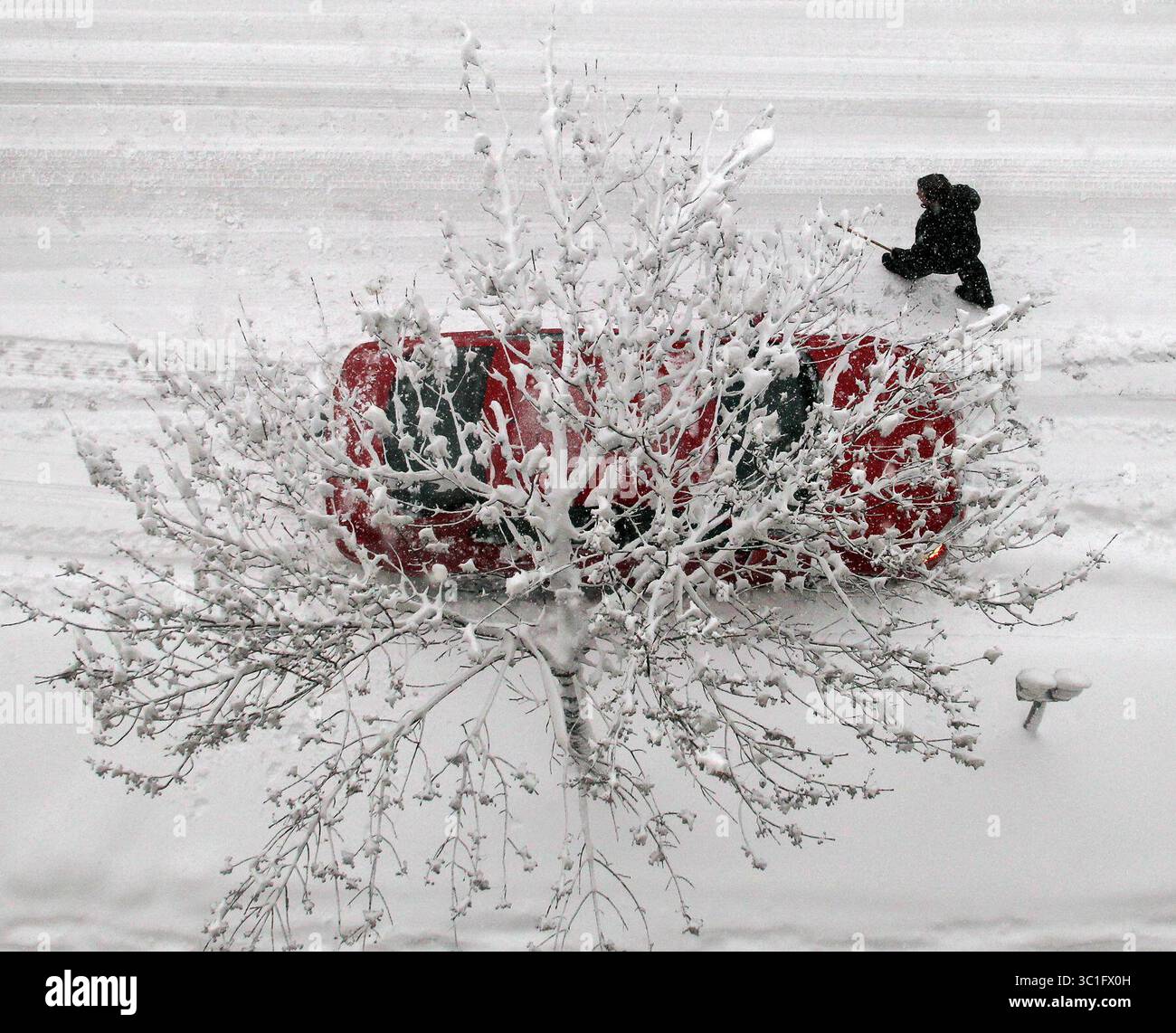 Minnesota twin cities snow hi-res stock photography and images - Alamy, image size:1300x1142