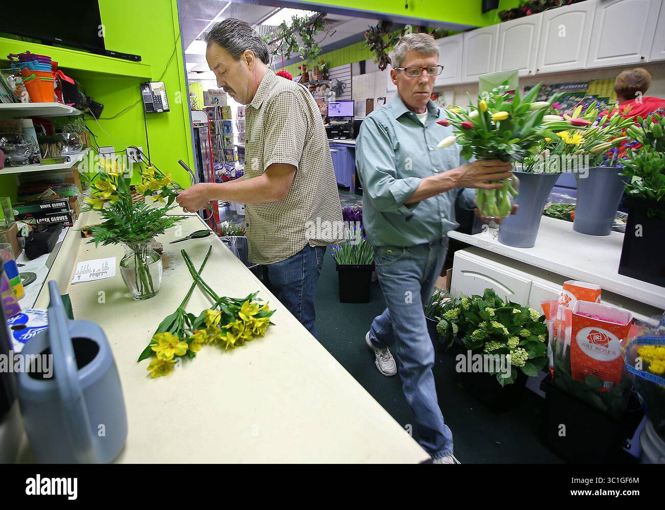 Shawn Rakes Shawn watkins hi-res stock photography and images - Alamy