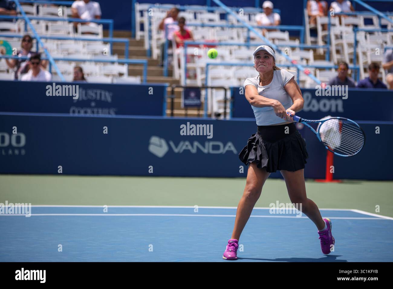 Washington, USA. 22nd July, 2025. Sofia Kenin (USA) during the women's singles Round 1 match against Hailey Baptiste (USA) at the Mubadala DC Citi Open on Tuesday, July 22, 2025. (Photo by Nick Piacente/Sipa USA) Credit: Sipa USA/Alamy Live News Stock Photo