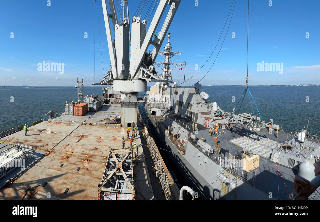 ATLANTIC OCEAN (July 17, 2025) – The Military Sealift Command ship USNS ...