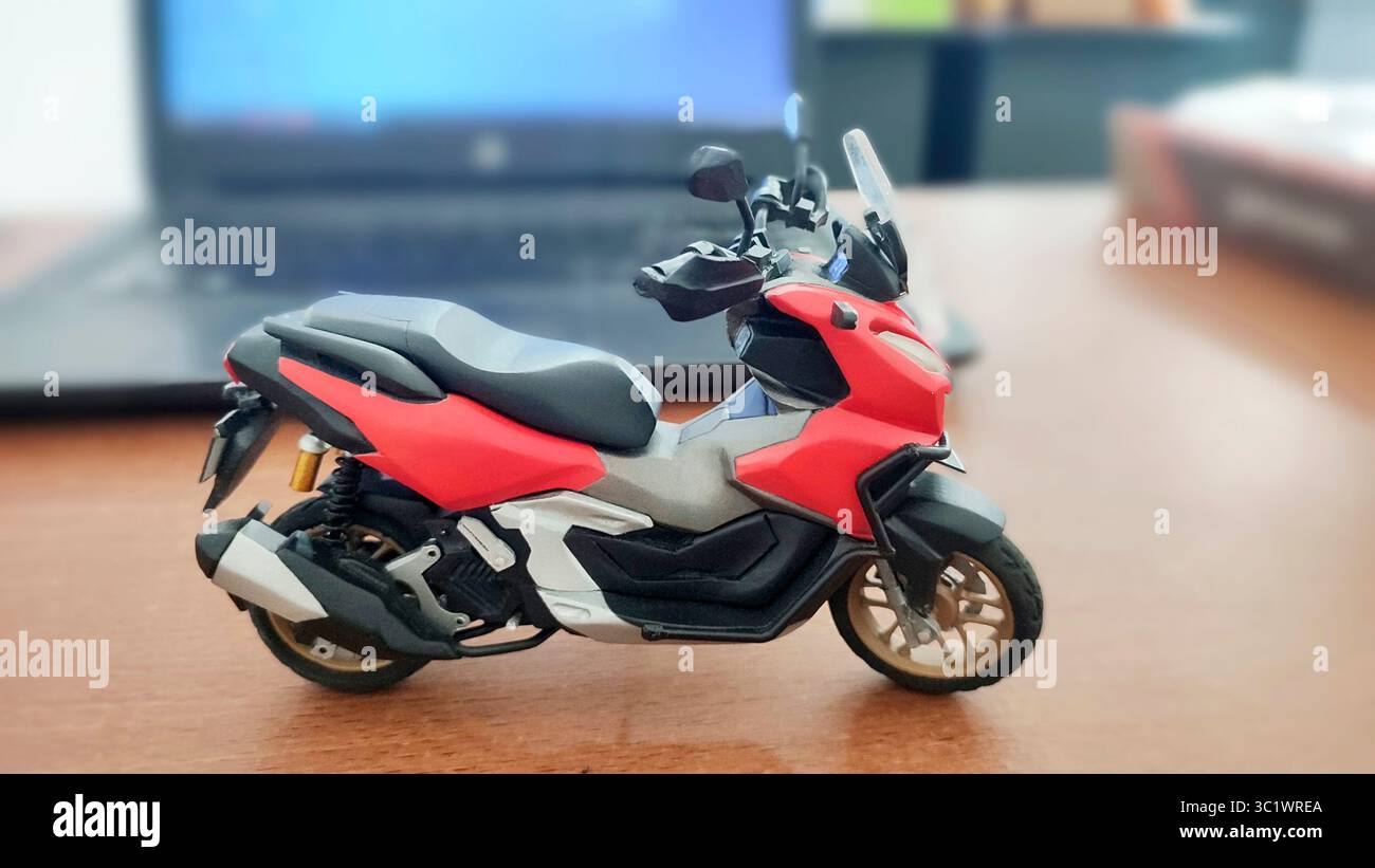 Scooter scale model hi-res stock photography and images - Alamy