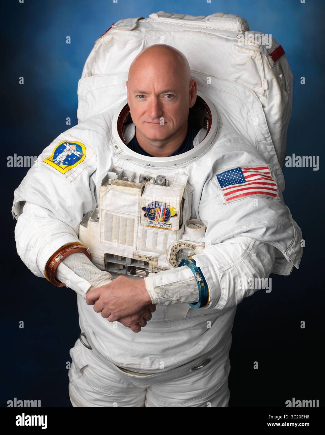 Emu Commender Official portrait emu space suit hi-res stock photography and images ...