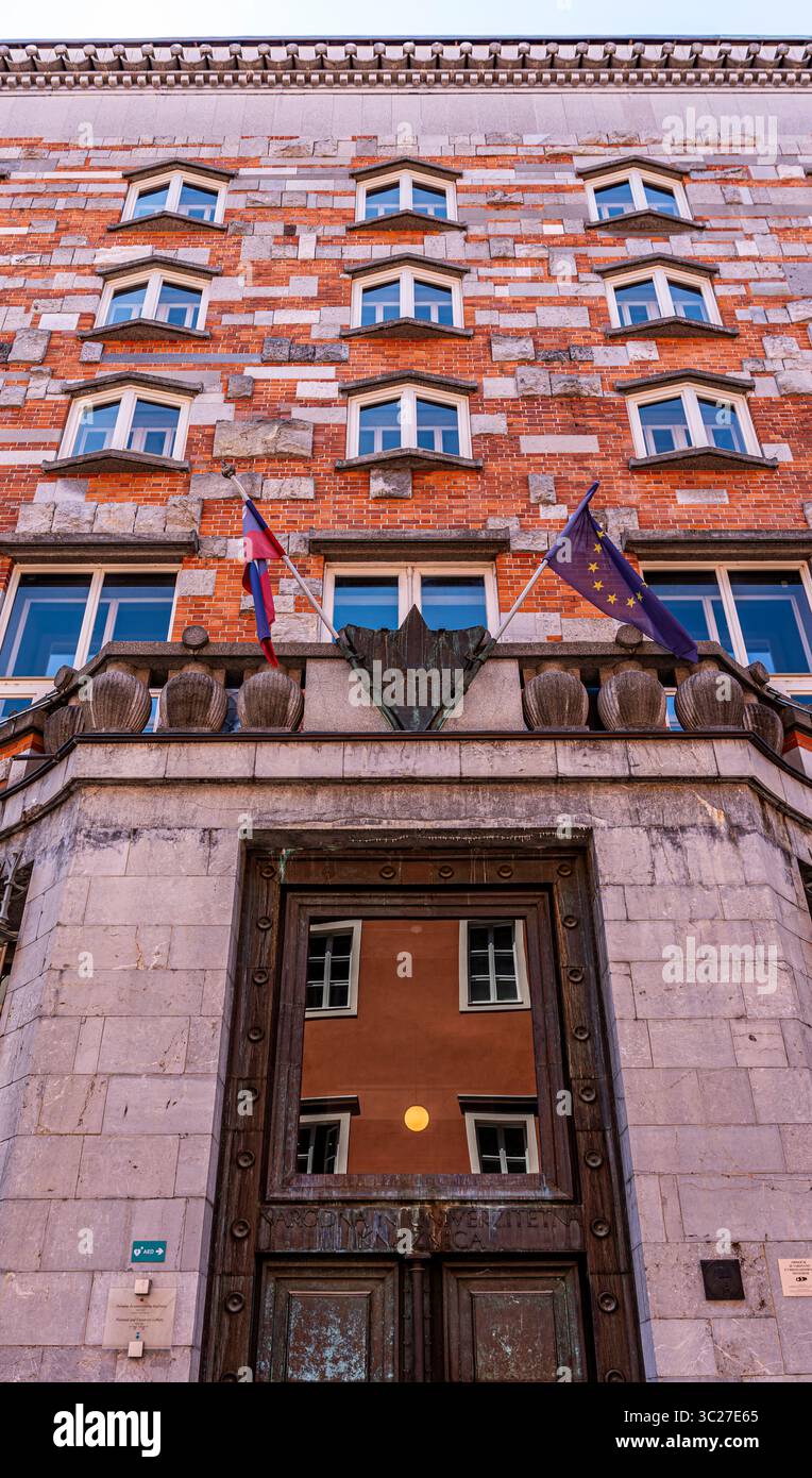 National and university library hi-res stock photography and images - Alamy