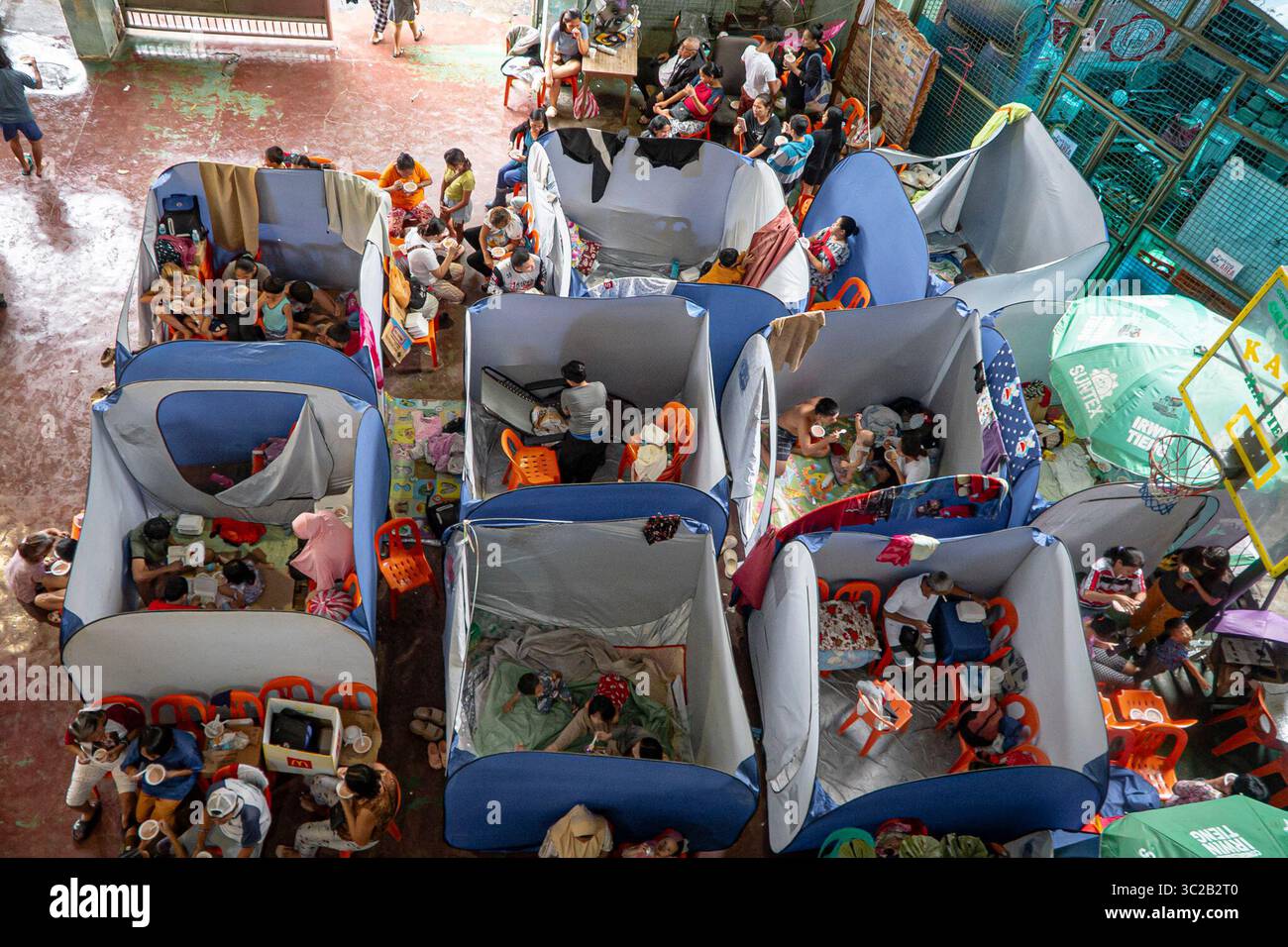 Tents recede hi-res stock photography and images - Alamy