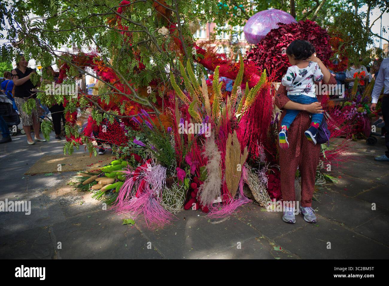May 25, 2019 - London, UK - Chelsea in Bloom is the annual floral art show which coincides with RHS Chelsea Flower Show. This year from 20â€“25 May, Chelseaâ€™s best retailers, restaurants and hotels compete against one another to win the much-coveted awards for the best floral displays. For the first time, Cadogan was working alongside charity partner Plastic Oceans UK, whose vision is to end plastic pollution. Each participant interpreted the Under the Sea theme in their own unique way to compete for the annual coveted awards, and this yearâ€™s winners are: Best Floral Display: Hackett, High Stock Photo
