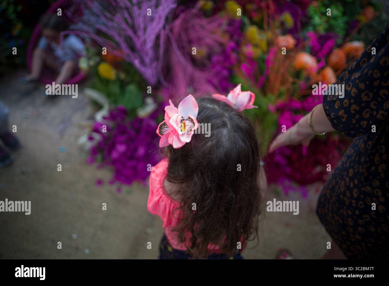 May 25, 2019 - London, UK - Chelsea in Bloom is the annual floral art show which coincides with RHS Chelsea Flower Show. This year from 20â€“25 May, Chelseaâ€™s best retailers, restaurants and hotels compete against one another to win the much-coveted awards for the best floral displays. For the first time, Cadogan was working alongside charity partner Plastic Oceans UK, whose vision is to end plastic pollution. Each participant interpreted the Under the Sea theme in their own unique way to compete for the annual coveted awards, and this yearâ€™s winners are: Best Floral Display: Hackett, High Stock Photo