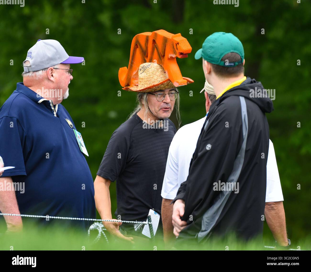 tiger woods golf hats 2019