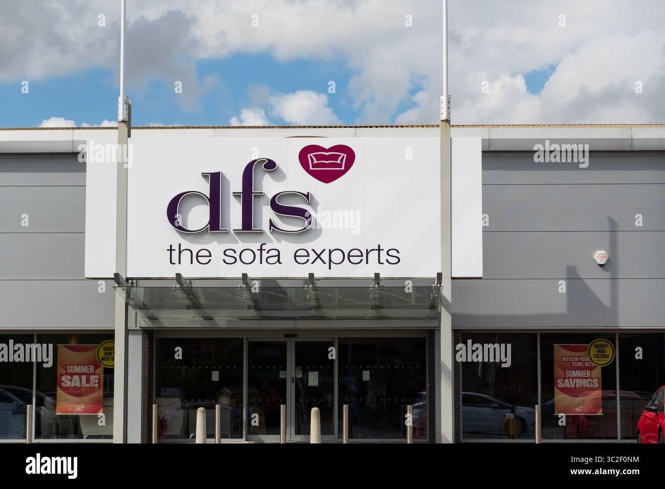 Dfs logo hi-res stock photography and images - Alamy