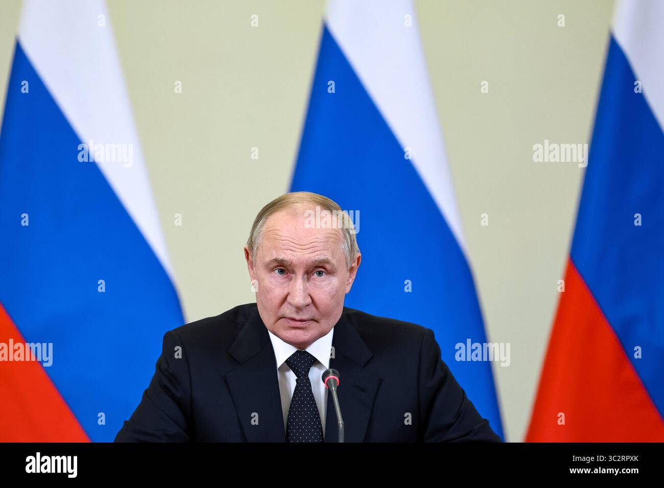Moscow’s Reaction to Western Involvement Moscow’s Reaction to Western Involvement