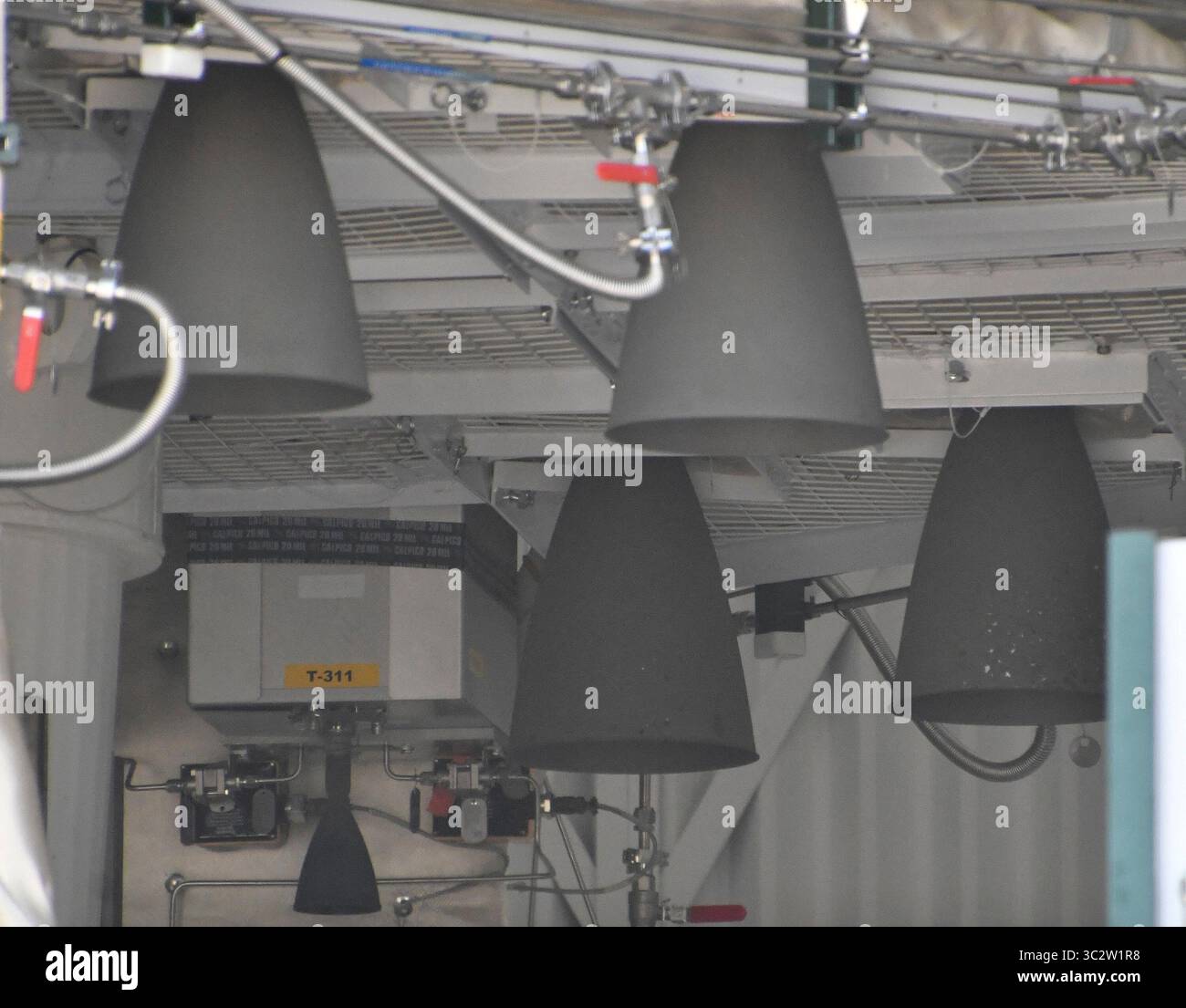 Abort to orbit hi-res stock photography and images - Alamy