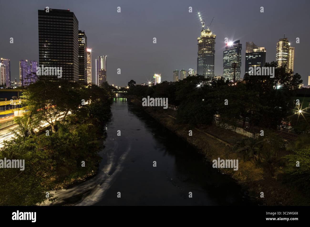 Jakarta heavily polluted river hi-res stock photography and images - Alamy
