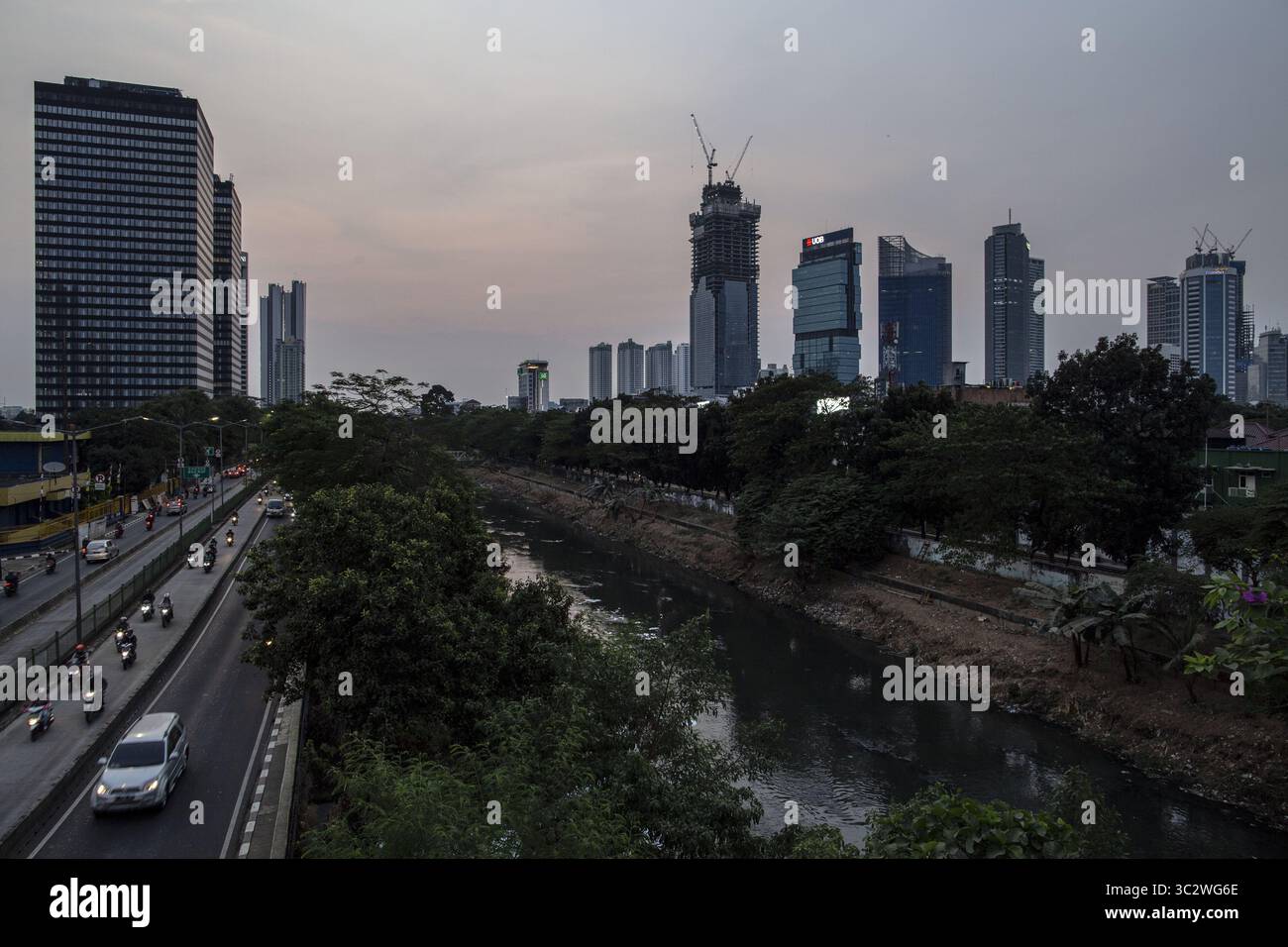 Jakarta heavily polluted river hi-res stock photography and images - Alamy