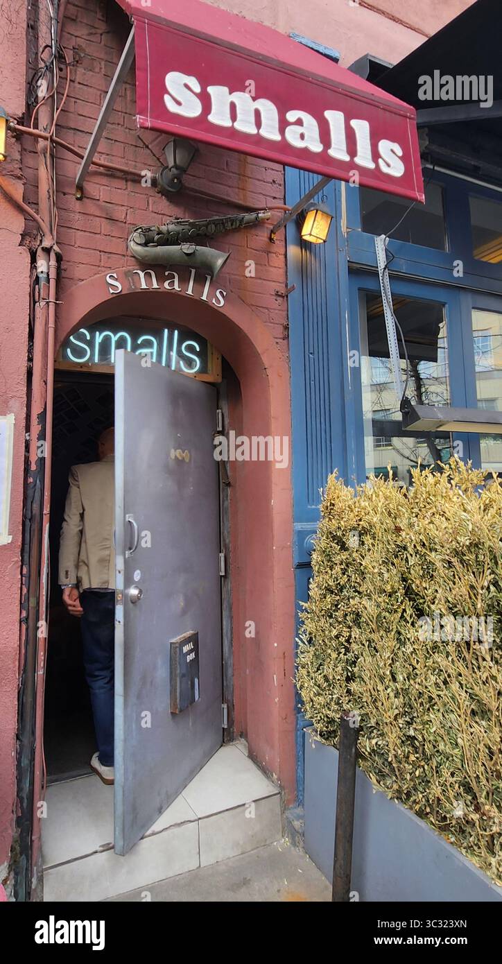 Smalls Jazz Club in West Village is one of New York City's best live jazz  venues, Manhattan on JULY 31st, 2019 in New York, USA. (Photo by Wojciech  Mi Stock Photo - Alamy