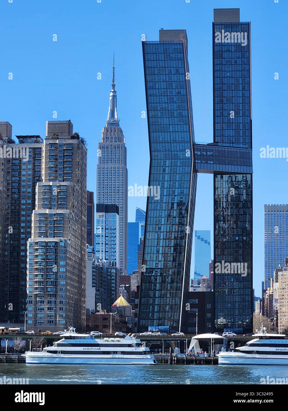 American copper buildings hi-res stock photography and images - Alamy