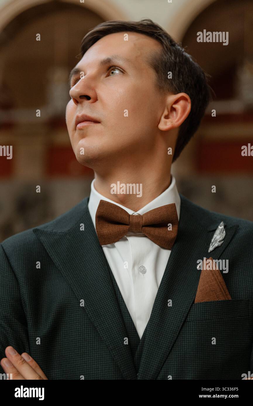 Person in formal attire hi-res stock photography and images - Alamy