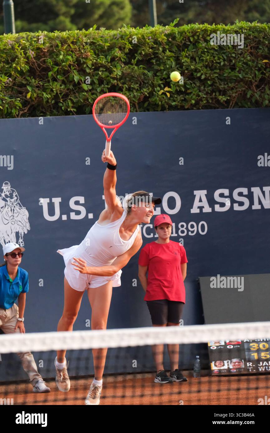 Palermo, Italy. 25th July, 2025. Renata Jamrichovs and Tara Wuerth in action against Momoko Kobori and Ayano Shimizu during the 36th Palermo Ladies Open at Country Time Club during 36° Palermo Ladies Open, International Tennis match in Palermo, Italy, July 25 2025 Credit: Independent Photo Agency/Alamy Live News Stock Photo