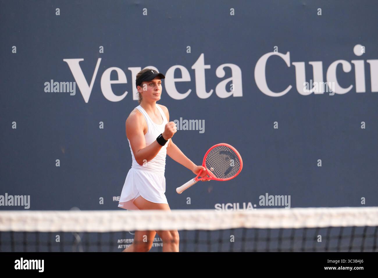 Palermo, Italy. 25th July, 2025. Renata Jamrichovs and Tara Wuerth in action against Momoko Kobori and Ayano Shimizu during the 36th Palermo Ladies Open at Country Time Club during 36° Palermo Ladies Open, International Tennis match in Palermo, Italy, July 25 2025 Credit: Independent Photo Agency/Alamy Live News Stock Photo