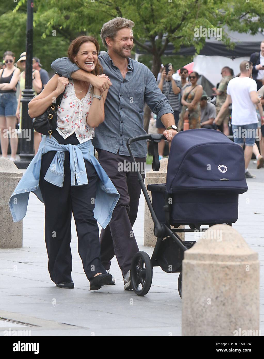 New York, NY July 25, 2025 Katie Holmes and Joshua Jackson filming on