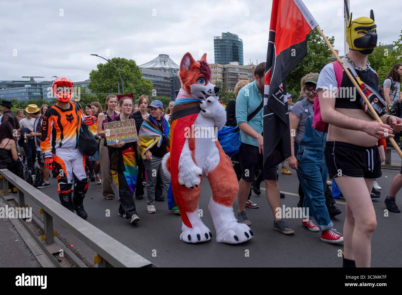 Demonstration Only Demonstration Nie wieder still zum 47. Berliner Christopher Street Day ...