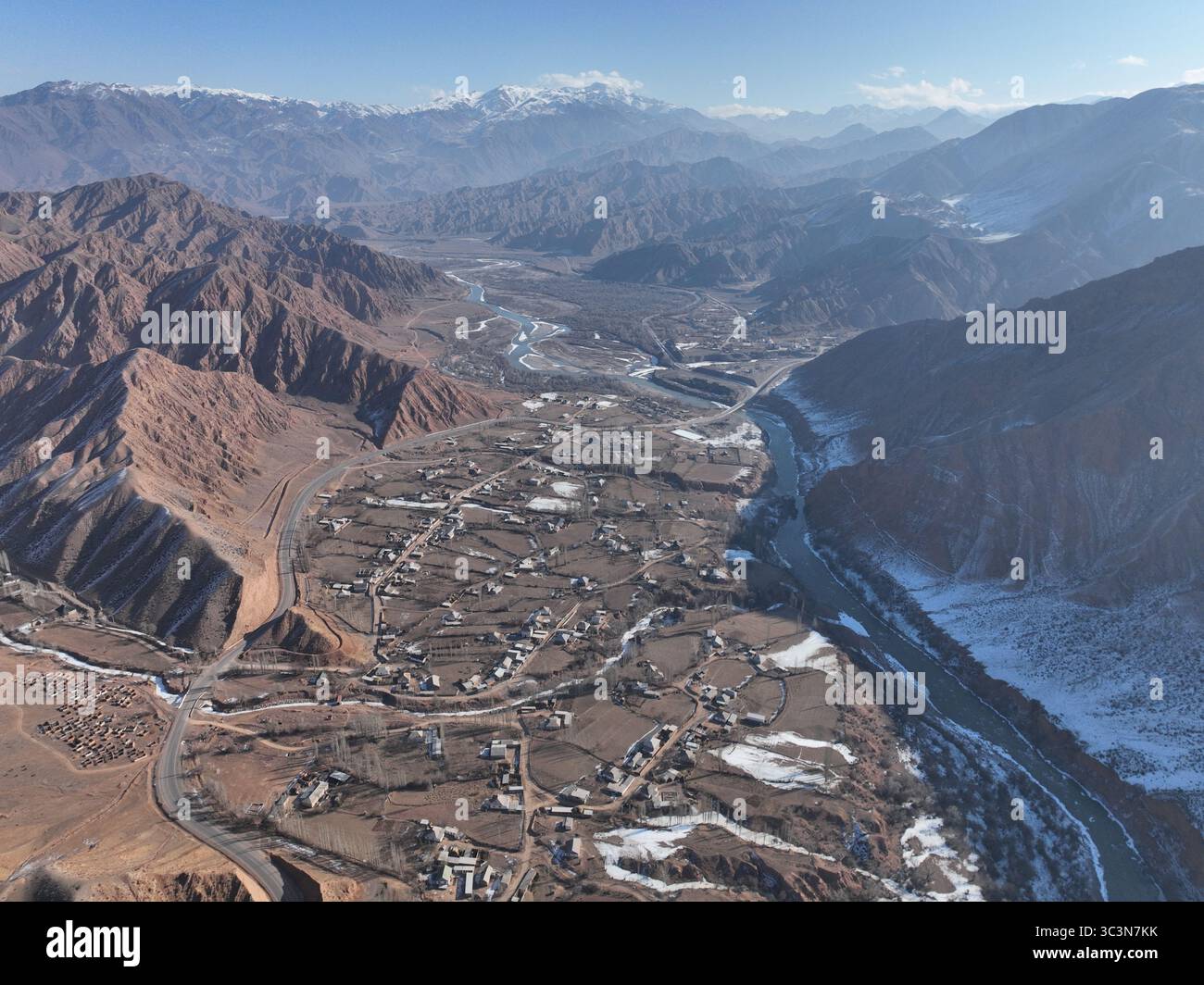 Extensive valley village river hi-res stock photography and images - Alamy