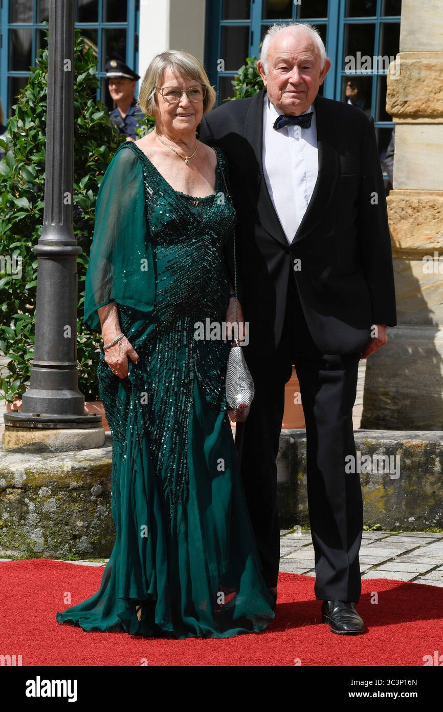 Marga Beckstein und Guenther Beckstein bei der Eroeffnung der ...