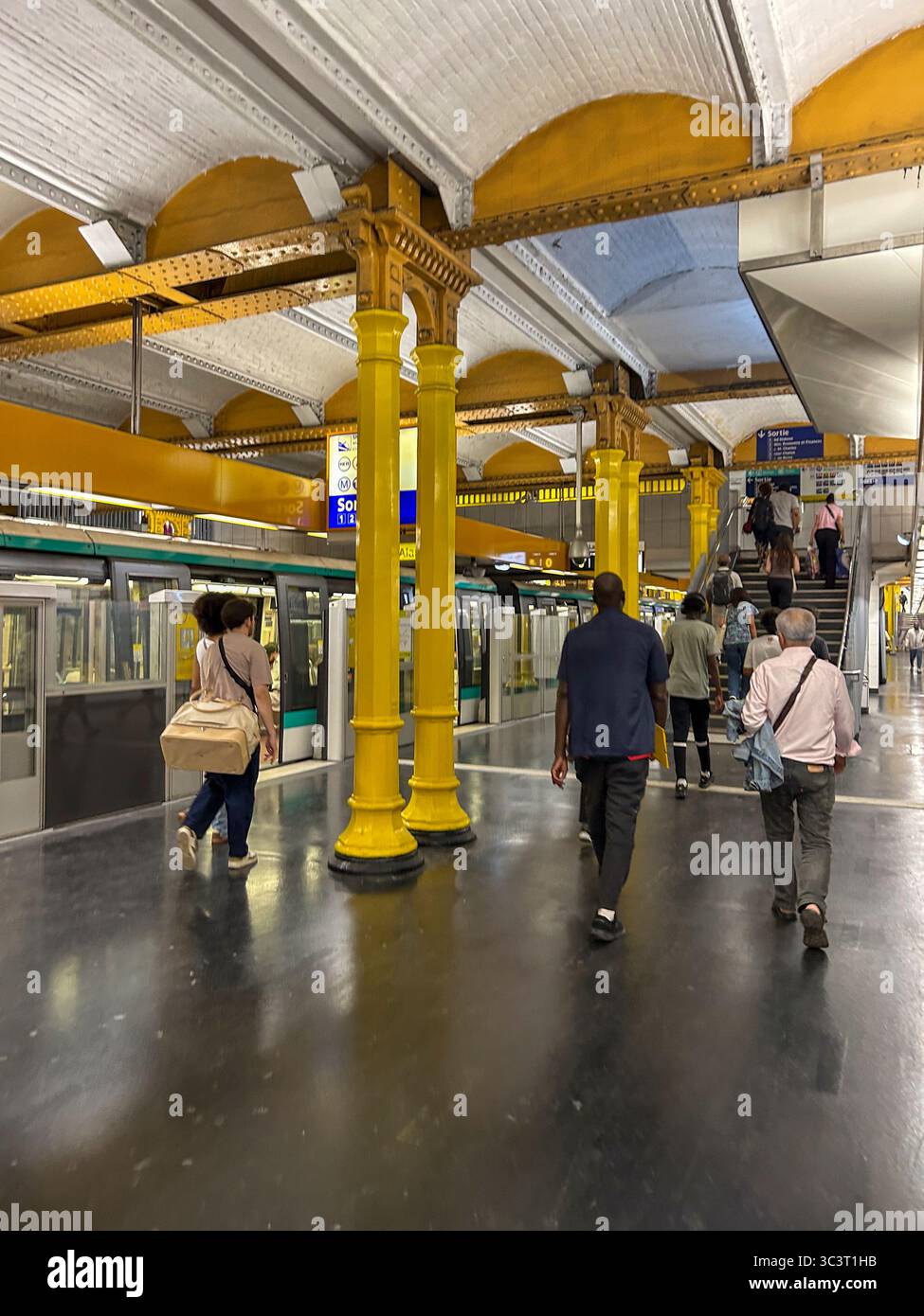 Paris, France, Interior View, Paris, Metro, RATP, Gare de Lyon Train ...