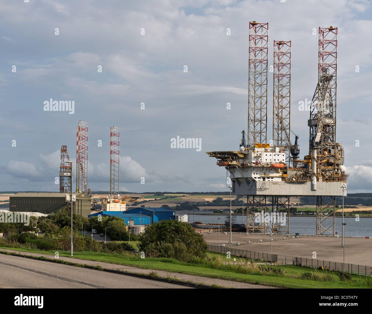 Shelf drilling fortress hi-res stock photography and images - Alamy