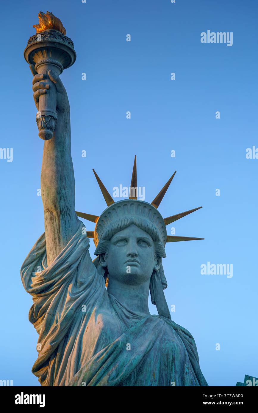 Statue of liberty japan hi-res stock photography and images - Alamy