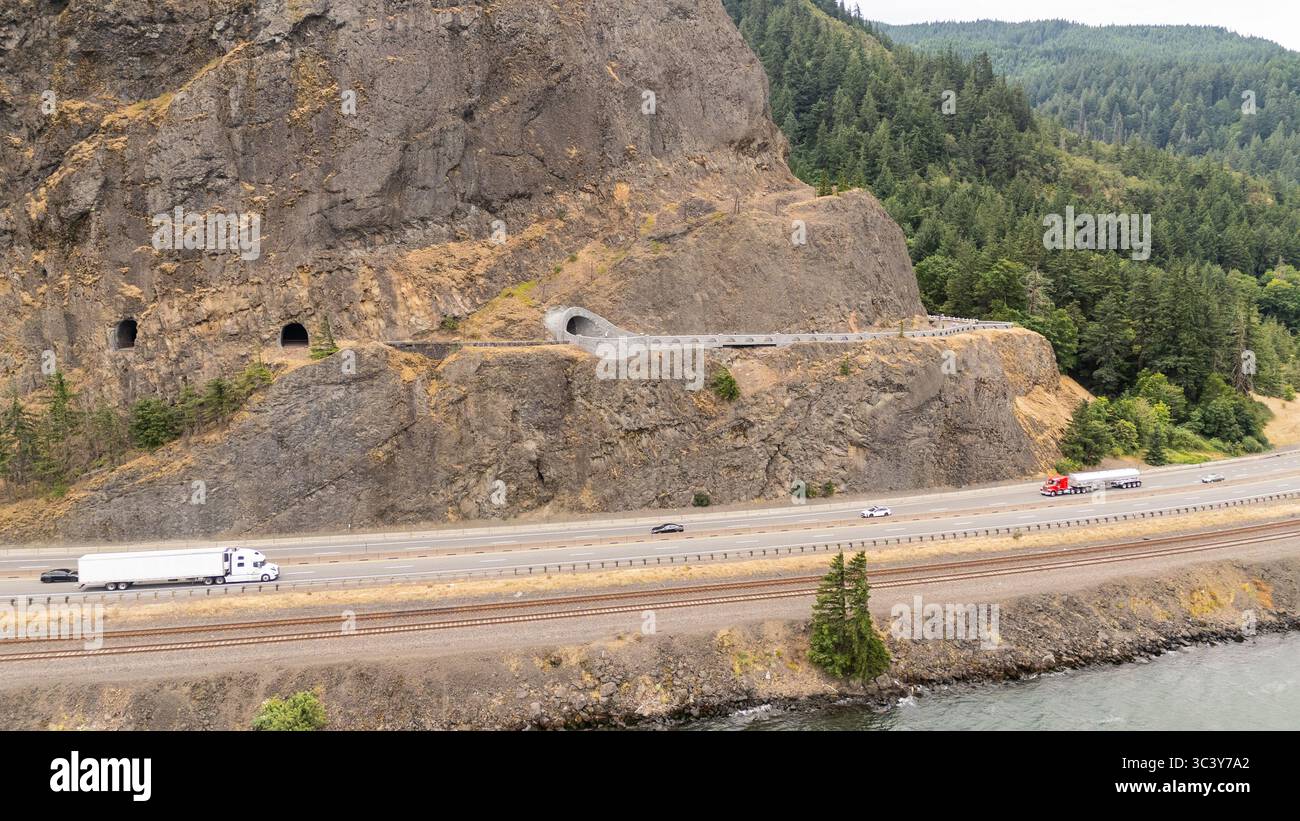 Columbia gorge highway tunnel hi-res stock photography and images - Alamy