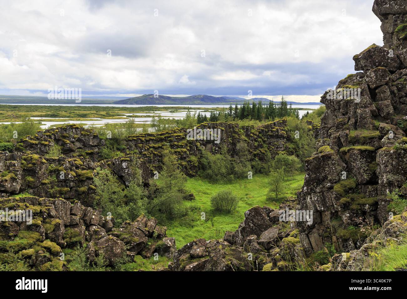 Almannagja gorge hi-res stock photography and images - Alamy