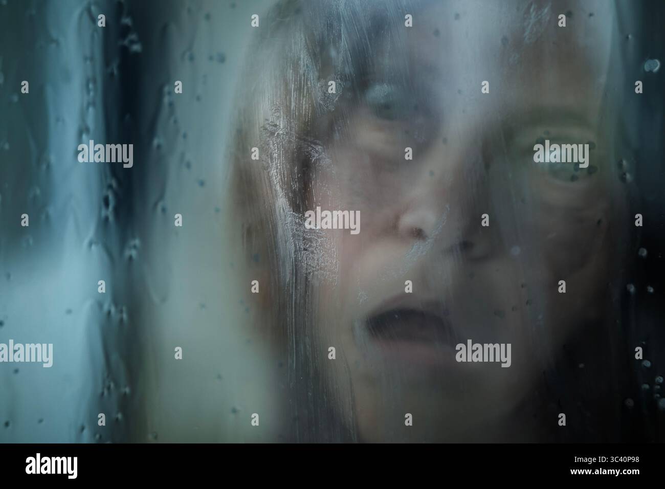 Woman screaming horror blurred hi-res stock photography and images - Alamy